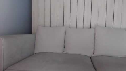 shy_schoolgirl_ online show from January 30, 2025, 10:08 pm