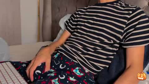 shydude666 online show from November 2, 2025, 10:45 pm