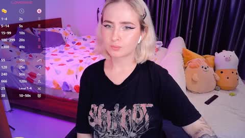 Effie online show from December 14, 2024, 8:08 pm