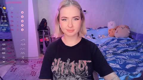 Effie online show from February 6, 2025, 1:32 pm