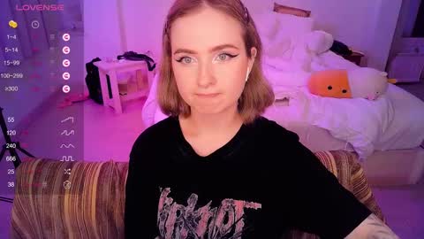 Effie online show from March 5, 2025, 5:18 pm