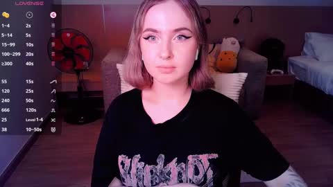 Effie online show from March 10, 2025, 8:01 pm