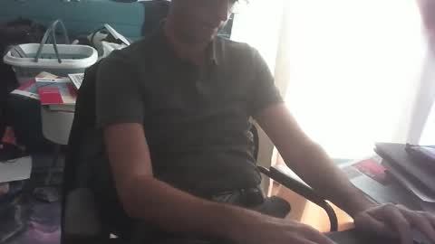 Snapshot of shyfrenchcock chatting on October 16, 2025, 9:32 am shyfrenchcock online show from October 16, 2025, 9:32 am