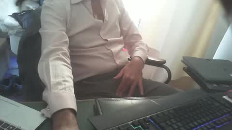 Snapshot of shyfrenchcock chatting on November 27, 2025, 2:08 pm shyfrenchcock online show from November 27, 2025, 2:08 pm