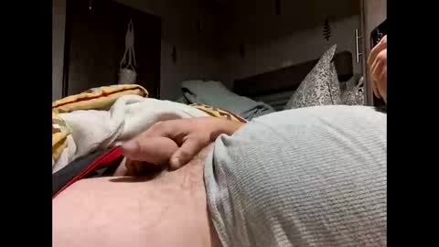 shyguycurious5 online show from November 20, 2025, 3:07 am