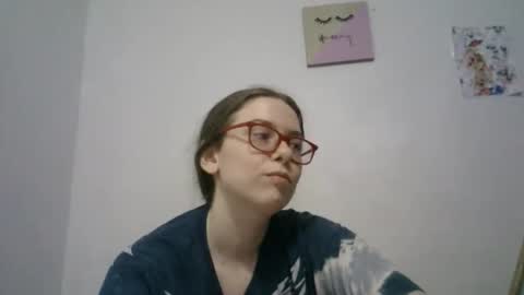 Snapshot of shyhotnerd chatting on January 8, 2026, 1:02 pm Manticmoe online show from January 8, 2026, 1:02 pm