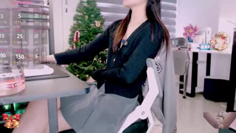 shyn_22 online show from December 23, 2025, 6:11 am