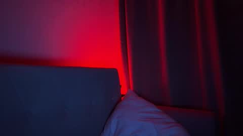 Amelia online show from March 18, 2026, 7:06 pm