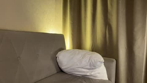 Amelia online show from March 22, 2026, 7:17 pm