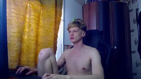 Tom and Betty online show from April 8, 2026, 7:52 am