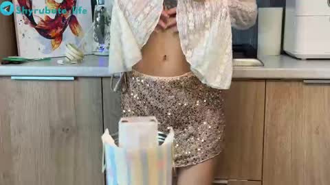 Aurora online show from April 25, 2026, 6:27 am