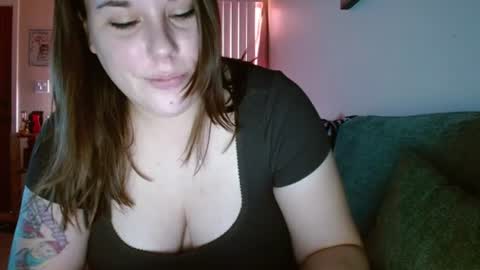 Snapshot of shythang91 chatting on July 21, 2026, 9:28 pm shythang91 online show from July 21, 2026, 9:28 pm