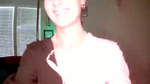 shypetitebaby online show from April 12, 2026, 6:02 pm