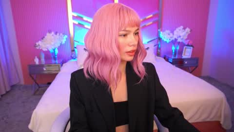 shyysiren online show from September 19, 2025, 6:26 am