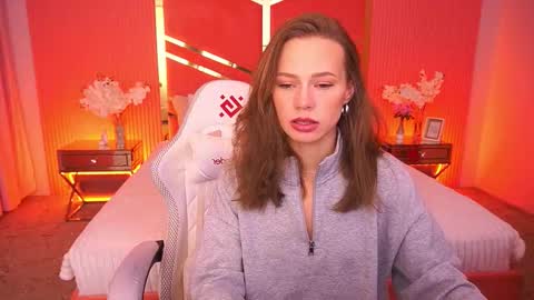 shyysiren online show from November 15, 2025, 8:33 am