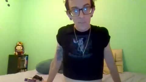 shyyyguy89 online show from May 9, 2026, 2:39 am