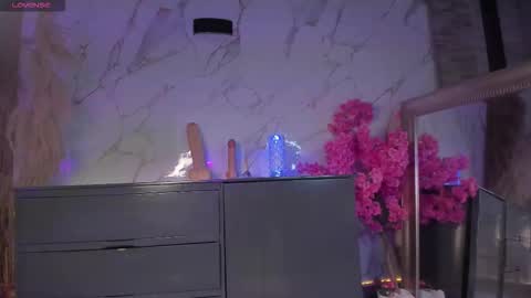 . online show from January 13, 2026, 9:42 pm