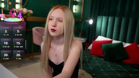 Sia online show from April 3, 2026, 5:44 pm