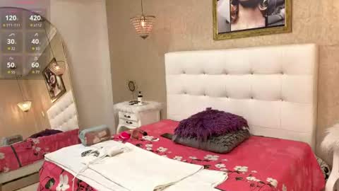 Snapshot of siacavali chatting on June 14, 2026, 11:23 am Sia online show from June 14, 2026, 11:23 am