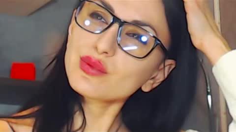 Snapshot of siaconna chatting on February 13, 2025, 7:03 am Siaconna online show from February 13, 2025, 7:03 am