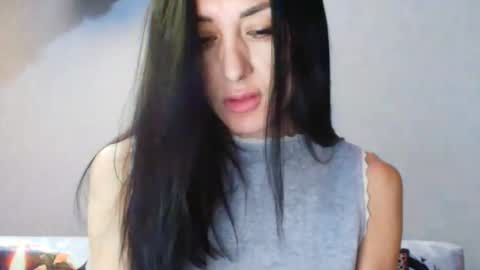 Snapshot of siaconna chatting on October 25, 2025, 7:27 am Siaconna online show from October 25, 2025, 7:27 am