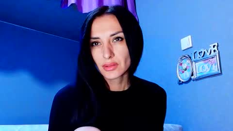 Snapshot of siaconna chatting on November 10, 2025, 7:18 am Siaconna online show from November 10, 2025, 7:18 am