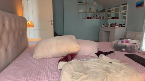 sialone online show from April 20, 2026, 8:28 am