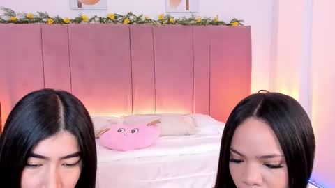 Siara and Zoe tattoo online show from March 9, 2026, 10:25 pm