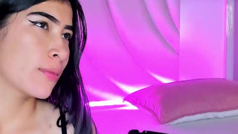 Siara and Zoe tattoo online show from May 16, 2026, 1:13 am