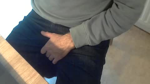 Snapshot of sibblii0 chatting on October 13, 2025, 6:13 am Seba online show from October 13, 2025, 6:13 am