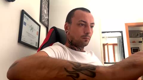 Snapshot of sidvicious23cm chatting on September 24, 2025, 8:28 am sidvicious23cm online show from September 24, 2025, 8:28 am