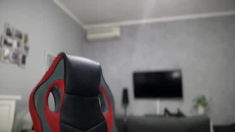 Snapshot of sidvicious23cm chatting on October 22, 2025, 5:24 pm sidvicious23cm online show from October 22, 2025, 5:24 pm