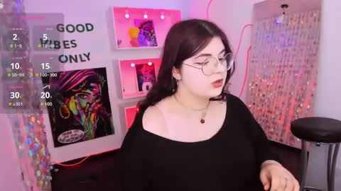 Siena online show from April 16, 2026, 9:04 pm