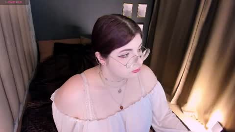 Snapshot of siena_aa chatting on July 4, 2026, 7:09 pm Siena online show from July 4, 2026, 7:09 pm