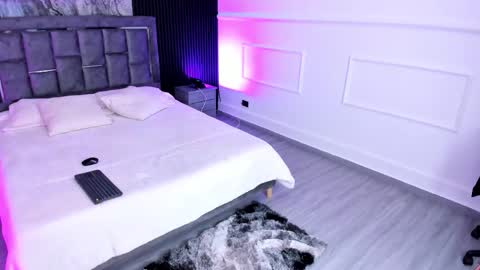 Siena Rosewood online show from December 2, 2025, 3:23 am