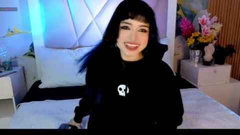 Sienna Desieree online show from April 18, 2026, 2:04 am