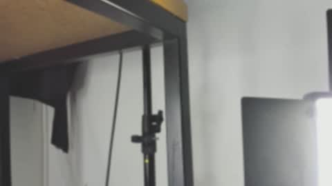 Keira online show from October 8, 2025, 11:52 am