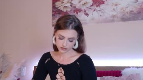 Snapshot of sienna_voss chatting on June 8, 2026, 9:37 pm sienna_voss online show from June 8, 2026, 9:37 pm