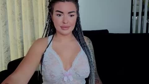 Snapshot of siennalove888_ chatting on August 6, 2026, 11:12 am SiennaLove888 online show from August 6, 2026, 11:12 am