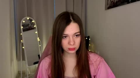 siennasayss online show from March 24, 2026, 5:23 am