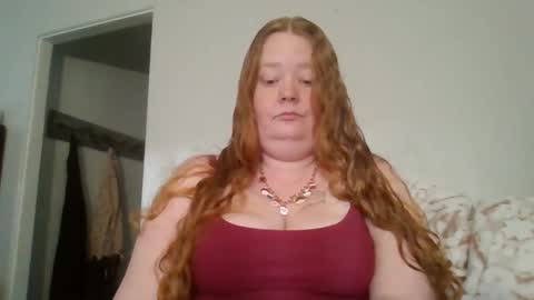 sierra_bby online show from December 22, 2025, 1:08 pm