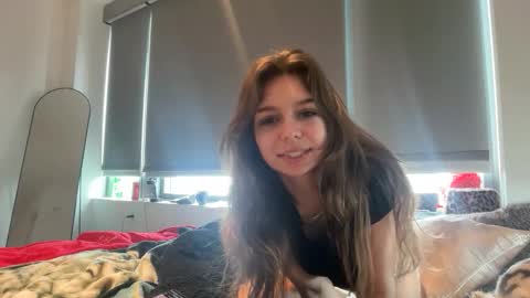 sierracollins online show from March 6, 2026, 9:00 pm