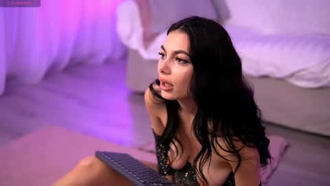 Maria online show from October 9, 2025, 4:54 am