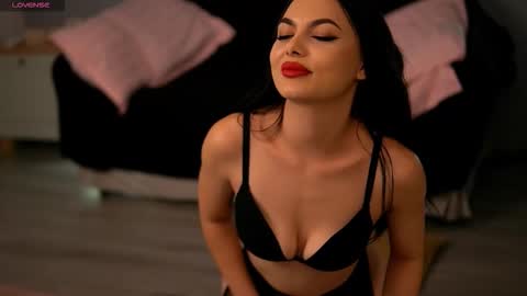 Maria online show from October 15, 2025, 7:41 am