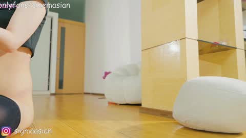 OF   instagram sigmaasian twitter sigmasian online show from January 31, 2025, 8:01 am