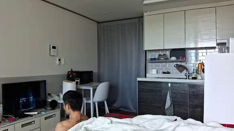 Silas Kim online show from April 13, 2026, 5:35 am