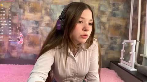 Snapshot of silena_bb chatting on March 13, 2026, 9:49 am Silena online show from March 13, 2026, 9:49 am