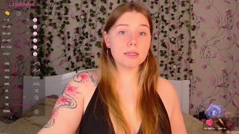 Chloe online show from December 9, 2024, 1:02 pm