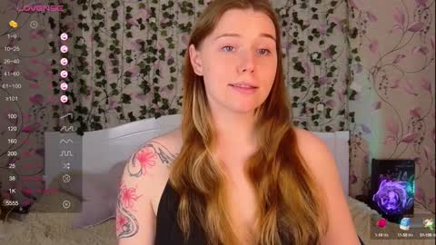 Chloe online show from December 22, 2024, 3:00 pm