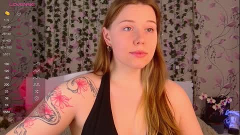 Chloe online show from January 6, 2025, 1:52 pm